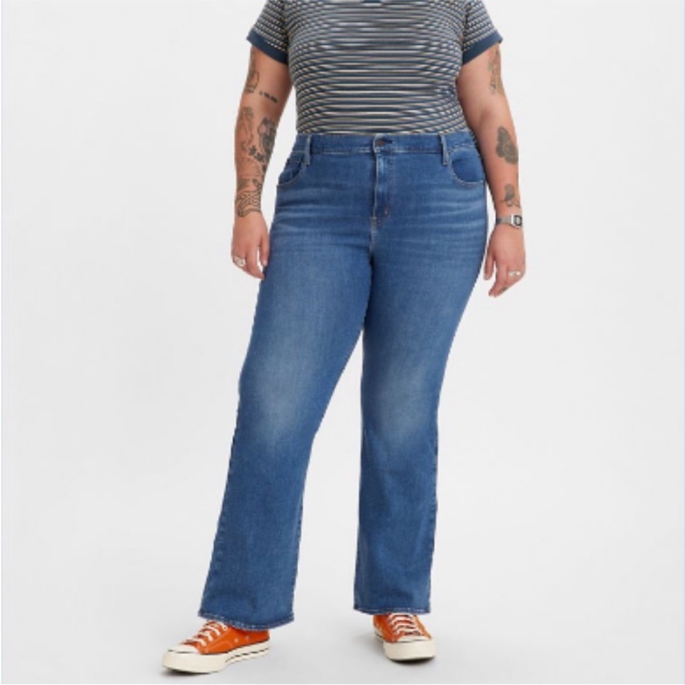 Levi’s 726 High Rise Flare Jeans Size 18W